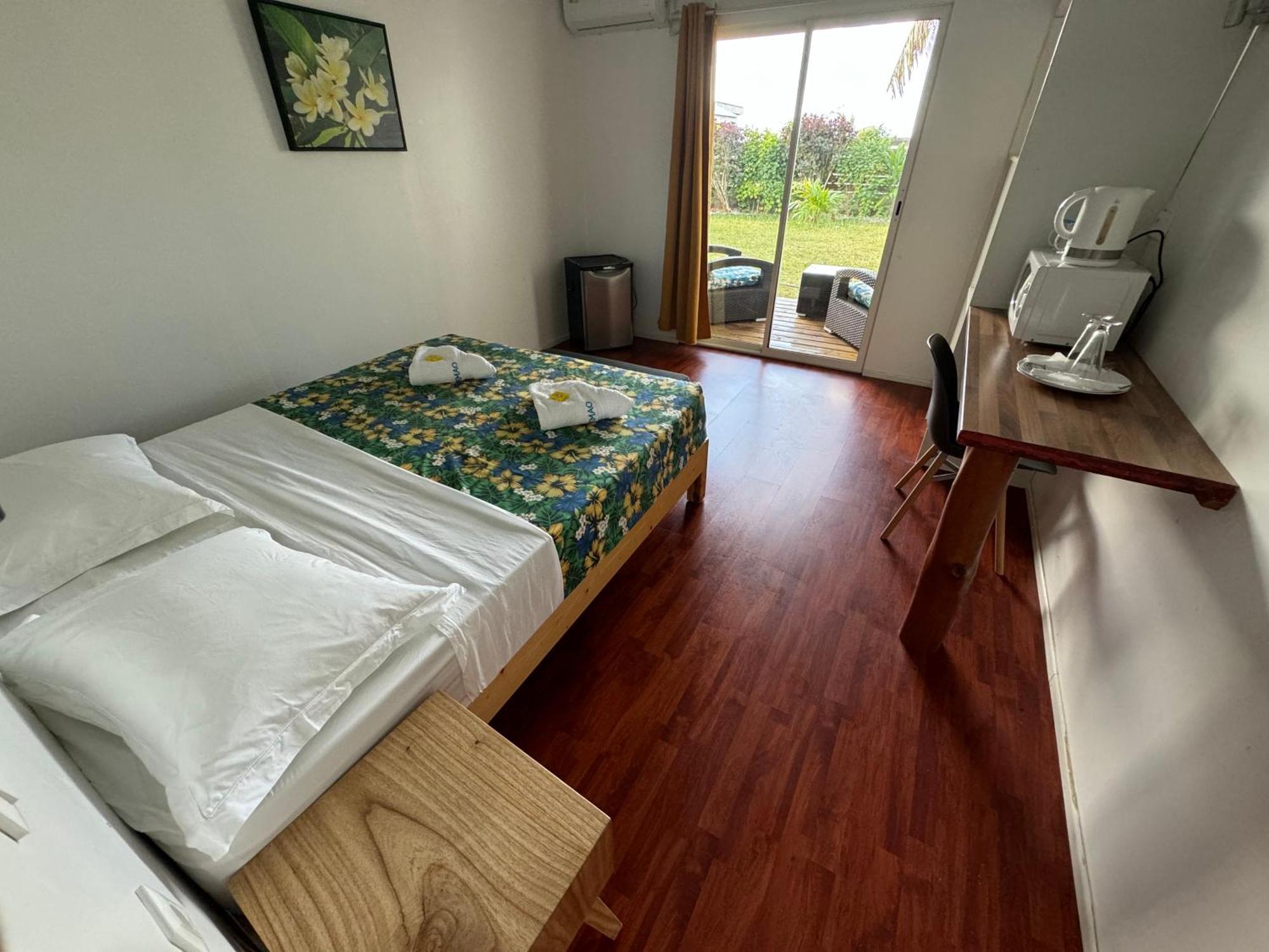 Te Mao Hotel Avatoru Room photo